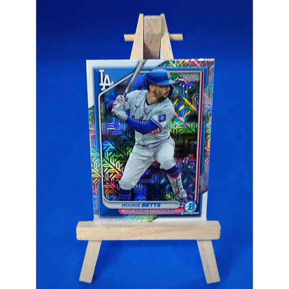 2024 Bowman Chrome - Mookie Betts #62 Mojo Refractor - Picture 2 of 6